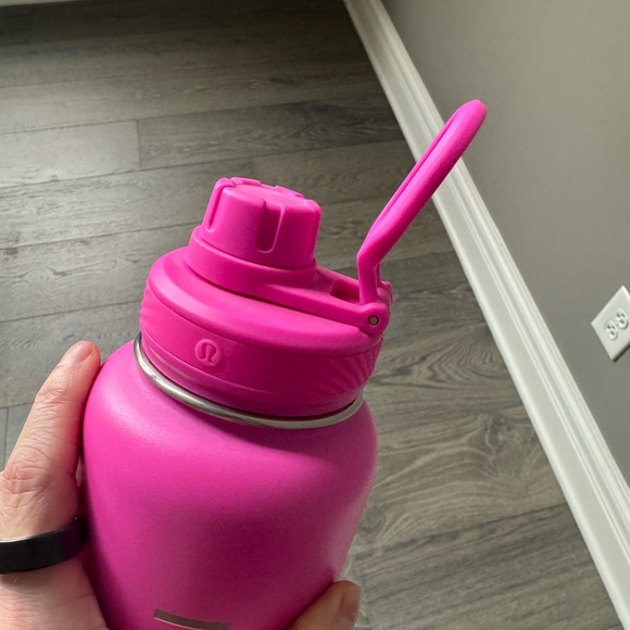 Lululemon Back to Life Sport Bottle 32 oz in Pink - Picture 2 of 7